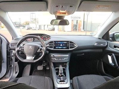 Silber Gebraucht 2021 Peugeot 308 Active Kombi | 16.800 € (Fairer Preis)