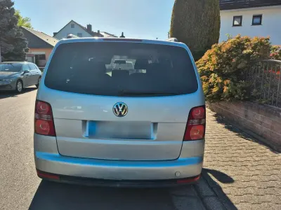 Gebraucht VW Touran 140 PS (102 kW) 2009 Grau Van / Kleinbus