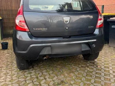 Usata Dacia Sandero 75 CV (55 kW) 2009 Andere farben Utilitaria
