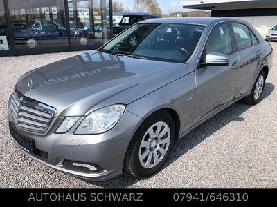 Gebraucht Mercedes E250 204 PS (150 kW) 2009 Silber Limousine