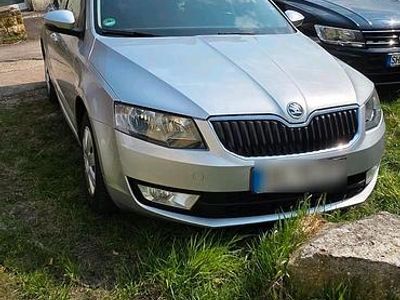 Second-hand Skoda Octavia 105 CP (77 kW) 2013 Argintiu Break
