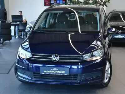 Gebraucht VW Touran Comfortline 150 PS (110 kW) 2021 Blau Van / Kleinbus