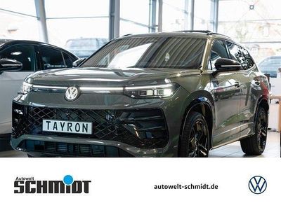 Neu VW Tayron R-line 150 PS (110 kW) 2025 Cipressinogrün metallic SUV