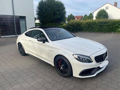 Weiß Gebraucht 2017 Mercedes C63S AMG Coupé | 65.290 €