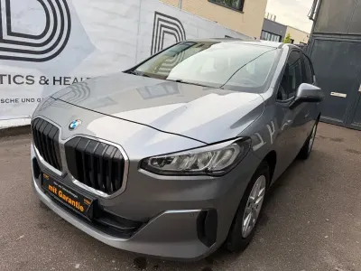 Gebraucht BMW 218 150 PS (110 kW) 2022 Grau Van / Kleinbus