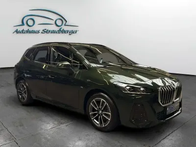 Gebraucht BMW 218 M Sport 136 PS (100 kW) 2024 San remo green Van / Kleinbus