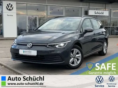 Gebraucht VW Golf VIII Life 131 PS (96 kW) 2023 Delfingrau metallic Kombi