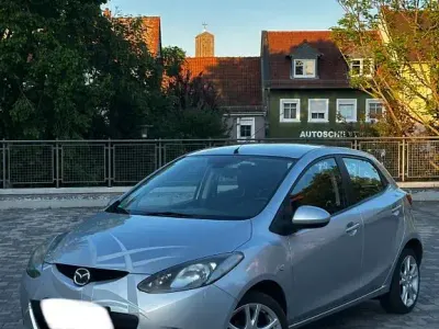 Usata Mazda 2 Impuls 75 CV (55 kW) 2007 Argento Utilitaria