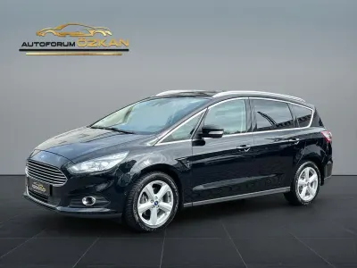 Gebraucht Ford S-MAX Titanium 179 PS (131 kW) 2017 Schwarz Van / Kleinbus