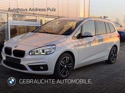 Weiß Gebraucht 2016 BMW 218 Gran Tourer Advantage Van / Kleinbus | 10.991 € (Fairer Preis)