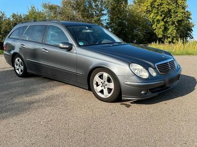 Mercedes E220