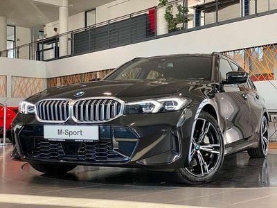 Gebraucht BMW 330 M Sport 245 PS (180 kW) 2025 Schwarz Kombi