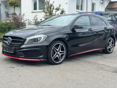 Gebraucht Mercedes A180 AMG line 122 PS (89 kW) 2014 Schwarz Limousine
