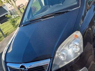 Second-hand Opel Zafira Sport 140 CP (102 kW) 2006 Negru Monovolum