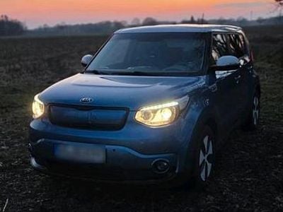 Gebraucht Kia Soul 80 kW (110 PS) 2016 Blau SUV