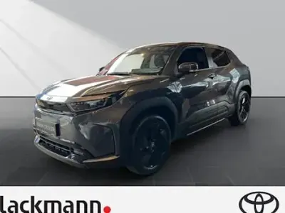 Neu Toyota Urban Cruiser Comfort 105 kW (144 PS) 2026 Grau SUV