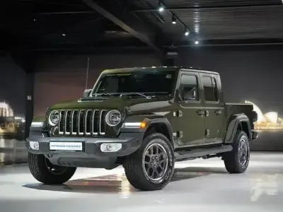 Usado Jeep Gladiator Overland 264 HP (194 kW) 2022 Verde Pickup