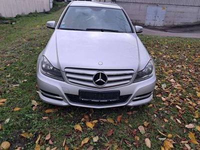 Mercedes C200