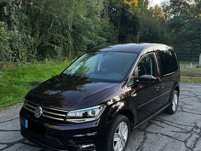 Gebraucht VW Caddy Comfortline 150 PS (110 kW) 2016 Violet Van / Kleinbus