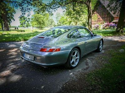 Porsche 911 Carrera