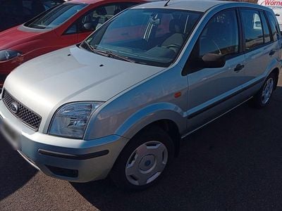 Second-hand Ford Fusion 80 CP (58 kW) 2004 Argintiu Hatchback