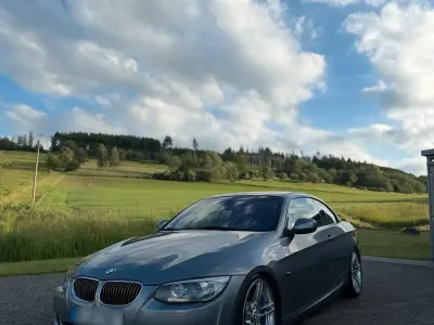 Gebraucht BMW 330 Cabriolet M Sport 245 PS (180 kW) 2012 Silber Cabrio