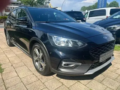 Gebraucht Ford Focus Active X 150 PS (110 kW) 2021 Schwarz Limousine