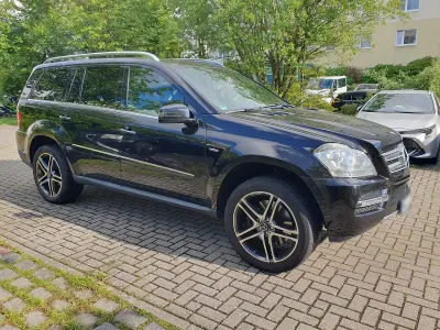 Gebraucht Mercedes GL350 265 PS (194 kW) 2010 Schwarz SUV