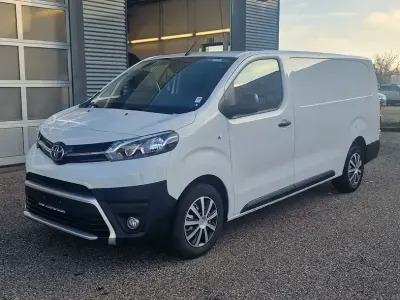 Gebraucht Toyota Proace 144 PS (105 kW) 2023 Ice white Van / Kleinbus