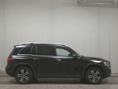 Mercedes GLB200
