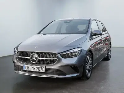 Gebraucht Mercedes B200 Progressive 163 PS (119 kW) 2025 Grau Kleinwagen