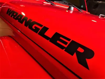 Gebraucht Jeep Wrangler Night Eagle 200 PS (147 kW) 2017 Rot SUV