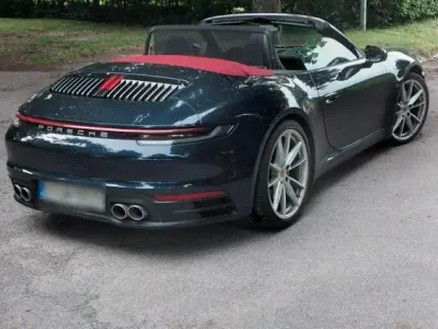Gebraucht Porsche 992 450 PS (330 kW) 2019 Rot Cabrio