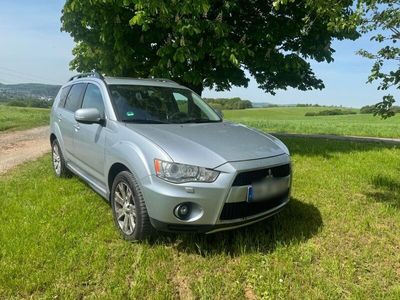 gebraucht Mitsubishi Outlander Automatik 7 Sitzer 2011