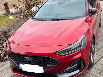 Gebraucht Ford Focus ST 280 PS (205 kW) 2025 Rot Limousine