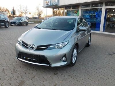 Gebraucht Toyota Auris Life+ 132 PS (97 kW) 2014 Grau Limousine