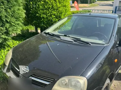 Gebraucht Nissan Almera Tino 114 PS (83 kW) 2002 Schwarz Van / Kleinbus