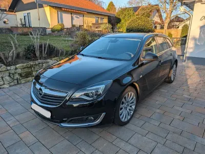 Gebraucht Opel Insignia 140 PS (102 kW) 2017 Schwarz Kombi
