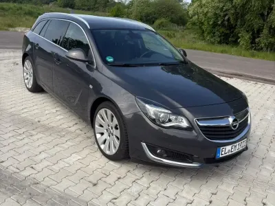 Gebraucht Opel Insignia 136 PS (100 kW) 2016 Grau Kombi