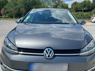 Gebraucht VW Golf VII Sound 125 PS (91 kW) 2017 Grau Limousine