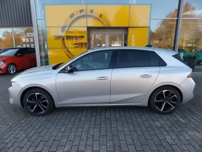 Gebraucht Opel Astra Elegance 131 PS (96 kW) 2023 Silber Kleinwagen