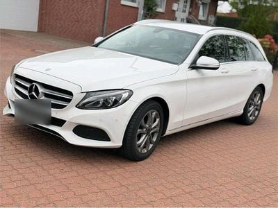 Second-hand Mercedes C200 Avantgarde 136 CP (100 kW) 2015 Alb Break