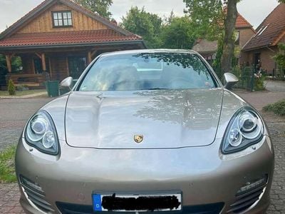 Porsche Panamera 4S
