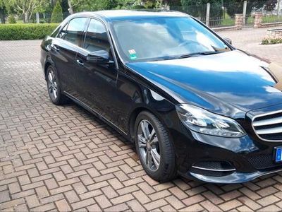Mercedes E200
