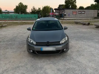 Gebraucht VW Golf VI 122 PS (89 kW) 2009 Grau Kleinwagen