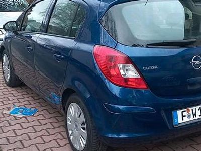 Blau Gebraucht 2009 Opel Corsa Limousine | 1.650 € (Guter Preis)