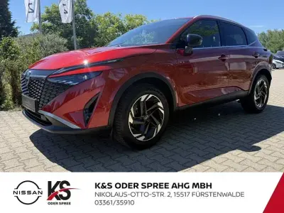 Gebraucht Nissan Qashqai N-Connecta 140 PS (102 kW) 2025 Rot SUV