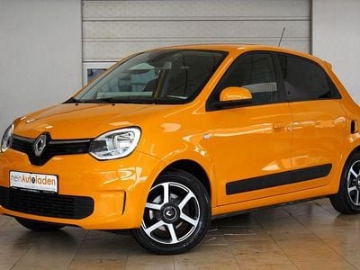 Second-hand Renault Twingo LIMITED 73 CP (53 kW) 2019 Galben Hatchback