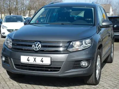 Gebraucht VW Tiguan Life 140 PS (102 kW) 2013 Grau SUV