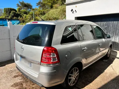 Usata Opel Zafira 125 CV (91 kW) 2012 Grigio Monovolume